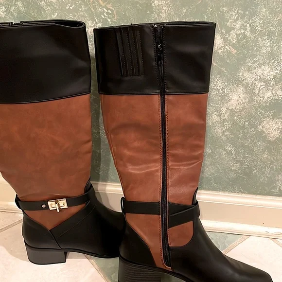 Never Been Worn. Shoe Dazzle Leather Boots, Gold hardware. Perfect condition. - Picture 2 of 3